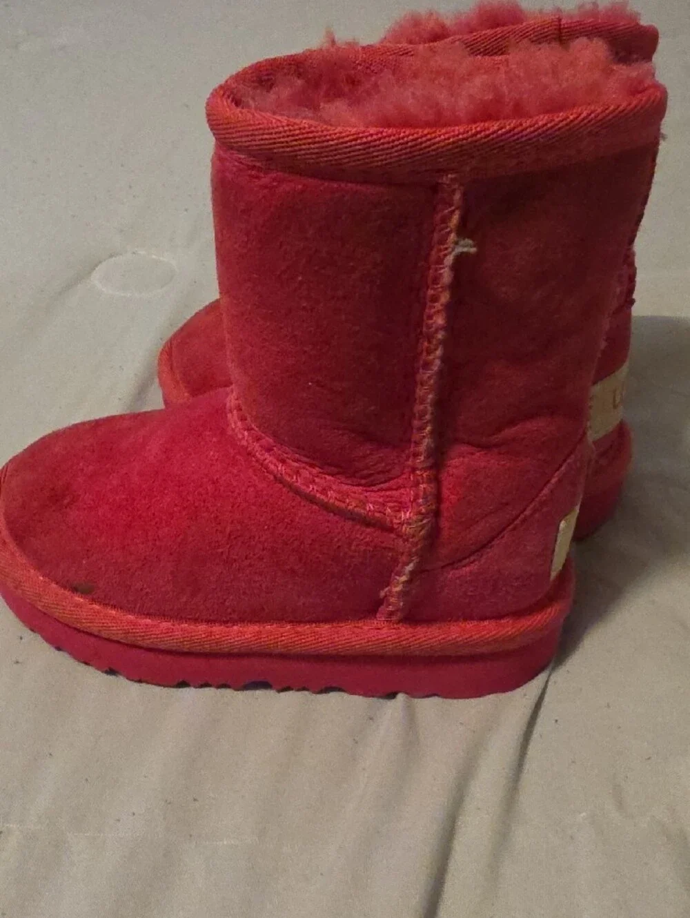 UGG Kids Short Suede Boots in Red